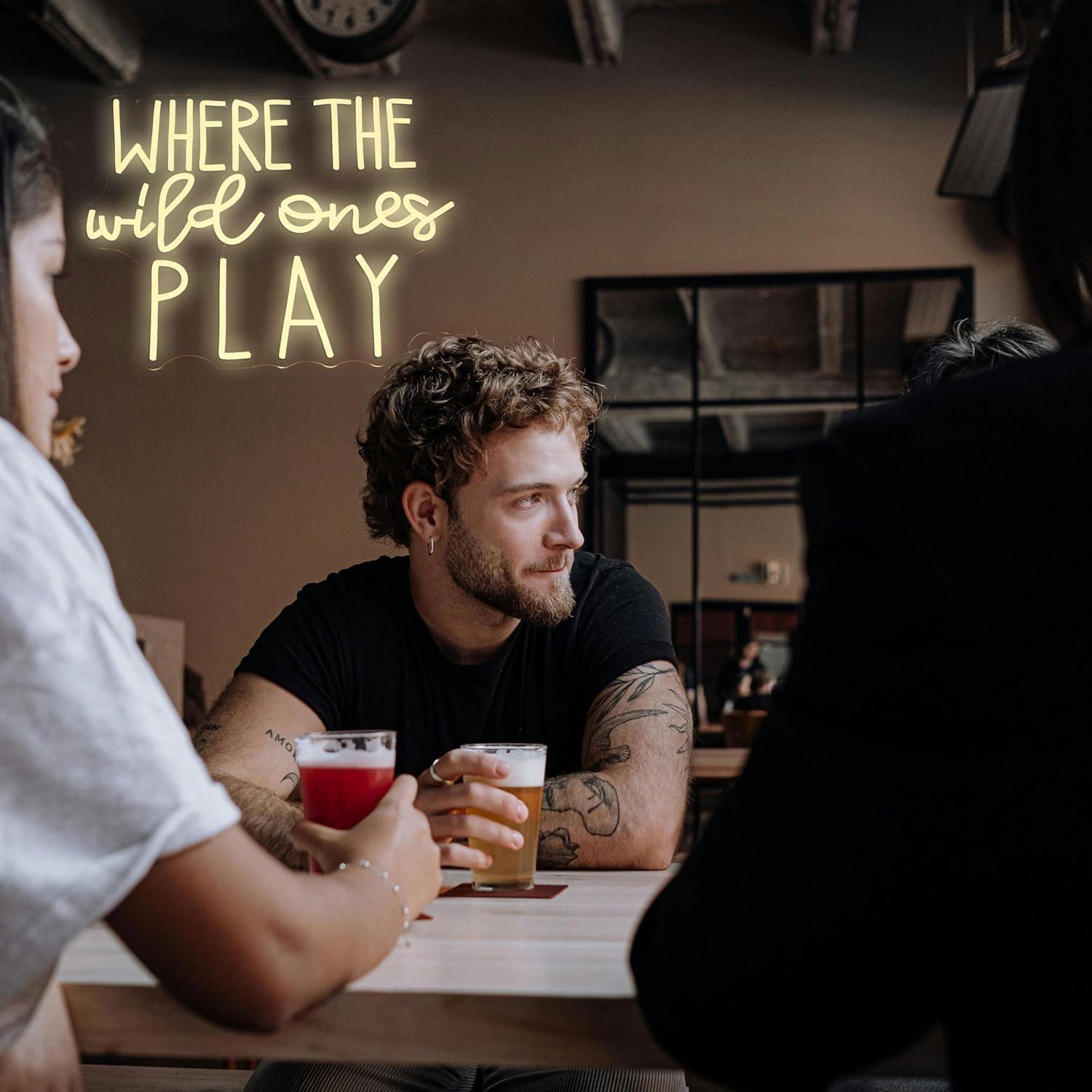 Neonowy znak „Where the Wild O – Neon Sign Party recenzja i cena